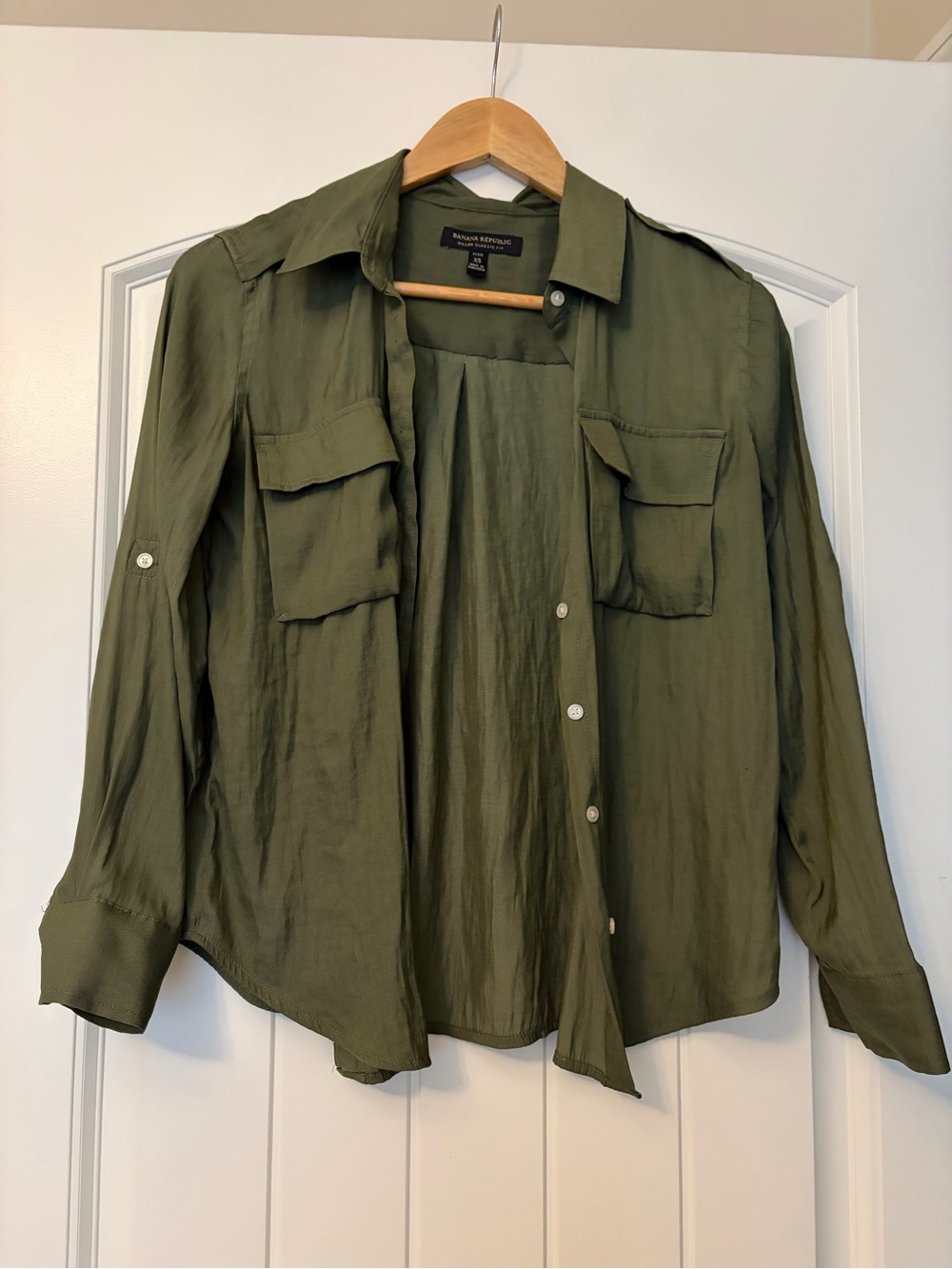 Banana Republic Green Button-Up Shirt